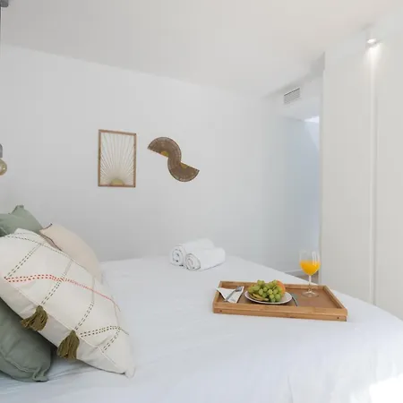 Oasis Lomas Del Club