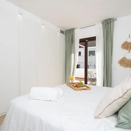 Oasis Lomas Del Club