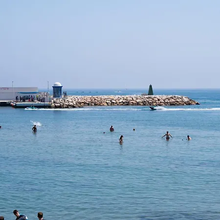 Oasis Lomas Del Club * Marbella