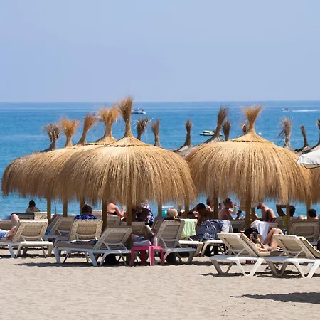 Oasis Lomas Del Club Lägenhet Marbella